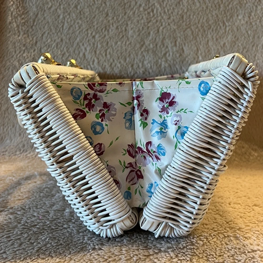 BRITISH OF HONG KONG Vintage Handmade White Wicker Purse - Picture 13 of 17